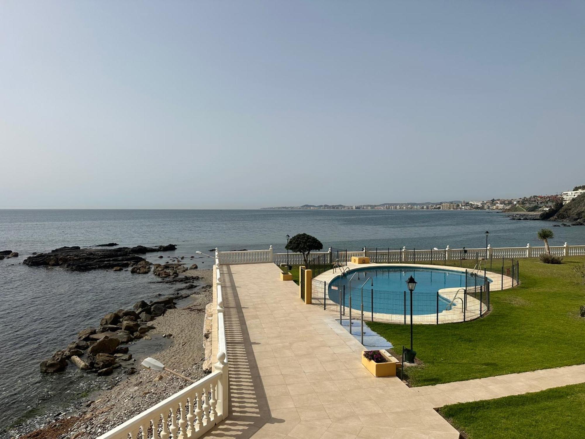 La Perla Beach Benalmádena Exterior photo